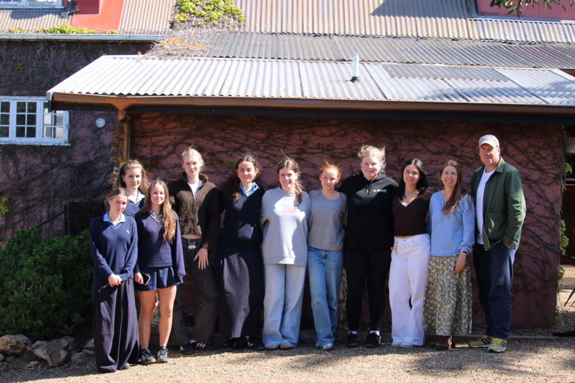 The whole HETA Hospitatlity team, Waiheke High School team